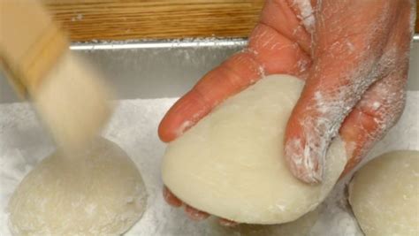 Strawberry Daifuku Recipe (Ichigo Daifuku Mochi with Red Bean Paste) - Cooking with Dog