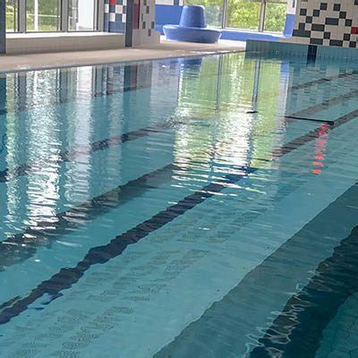 Klappwand Und Hubboden F R Schwimmbad In Pila Variopool