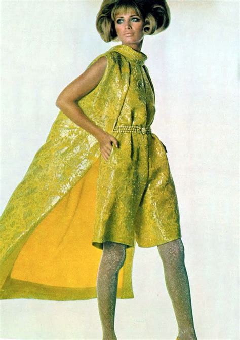 Us Vogue 1967 Sixties Fashion 1960s Fashion Fashion