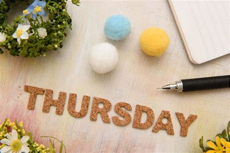 32 Inspiring Thursday Quotes to Power Through – Macchiaco 