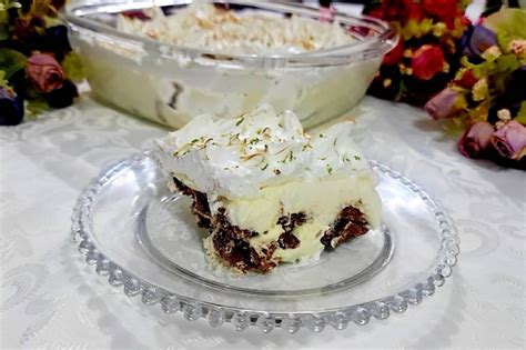 Torta de limão que derrete na boca sem leite condensado a sobremesa