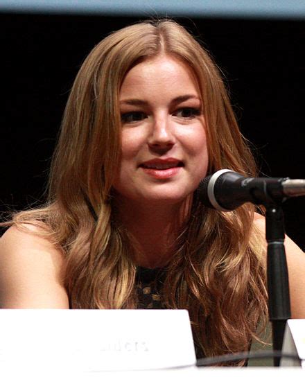 Emily Vancamp Wikipedia