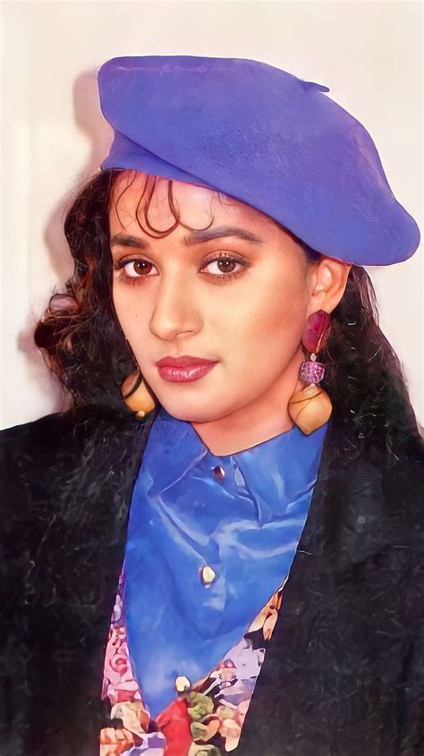 Madhuri Dixit Bollywood Actress Vintage Beautiful Hd Phone Wallpaper