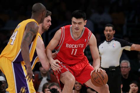 Top Pictures That Put Yao Ming S Height Into Perspective