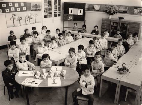 Photo De Classe Maternel Classe Rose De 1967 Ecole Mantega Copains D