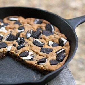 Camping Recipe: Giant Oreo Skillet Cookie - The Kitchen Magpie