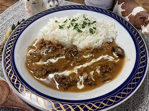 【レシピ】本格！お店に負けない絶品ビーフストロガノフ│キンクマ主夫の食卓