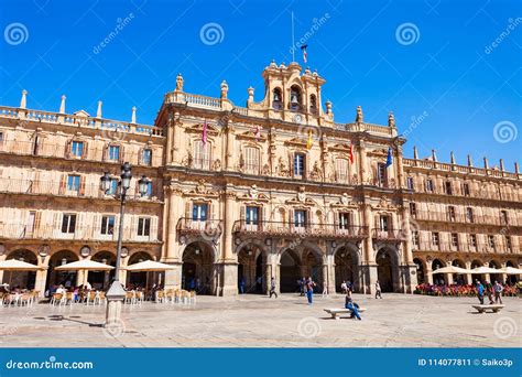 Plaza Mayor Main Square in Salamanca, Spain Editorial Photo - Image of baroque, street: 114077811