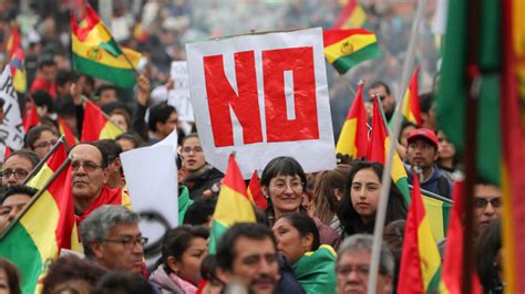 Bolivia Se Divide A Favor Y En Contra De La Reelección De Evo Morales