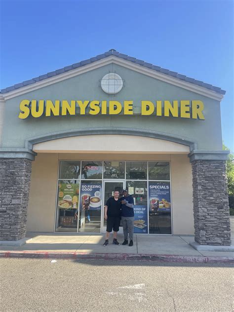 Sunnyside Diner - Former Los Angeles Ram Rod Perry dining... | Facebook