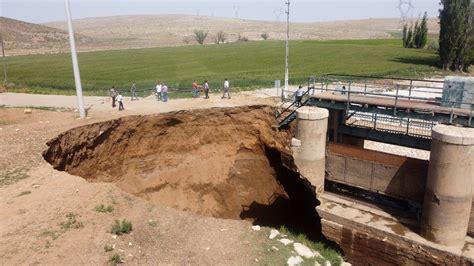 Konya Daki Bir Kanalda Meydana Gelen Obruk Korkuttu T Rkiye Gazetesi