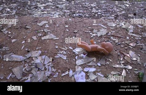 Fallingdoll Stock Videos & Footage - HD and 4K Video Clips - Alamy