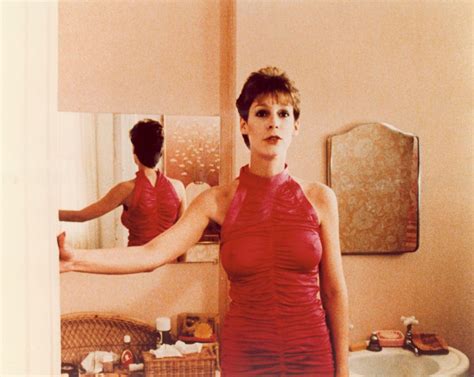 Jamie Lee Curtis Opens Up About Nude ‘trading Places Scene