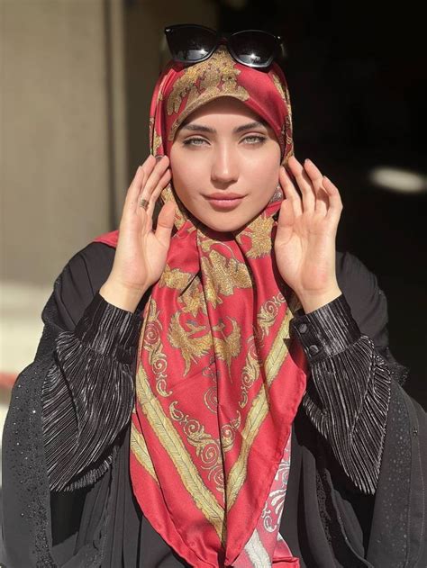 Pin By Christopher Azeem On Blonde In 2024 Curvy Girl Outfits Beautiful Arab Women Blonde