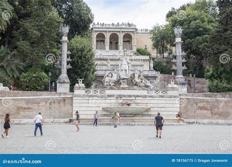 Fontana Di Dea Di Roma A Roma Italia Immagine Editoriale Immagine Di