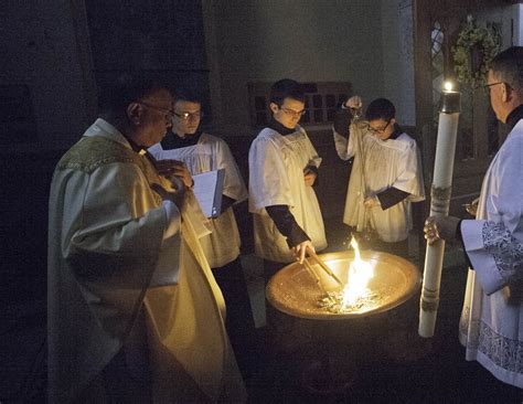 Church celebrates ‘the great blessing of the light of Christ’ - Today's