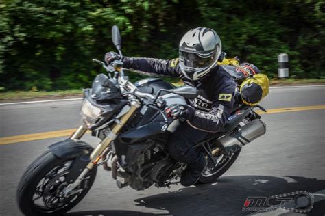 Review BMW F R อกครงกบ Naked bike ทพาไปทกทางทหาได MotoNaked