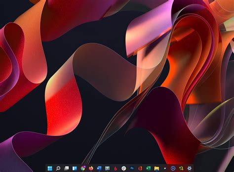 Turn The Windows 11 Taskbar Into A MacOS Style Dock