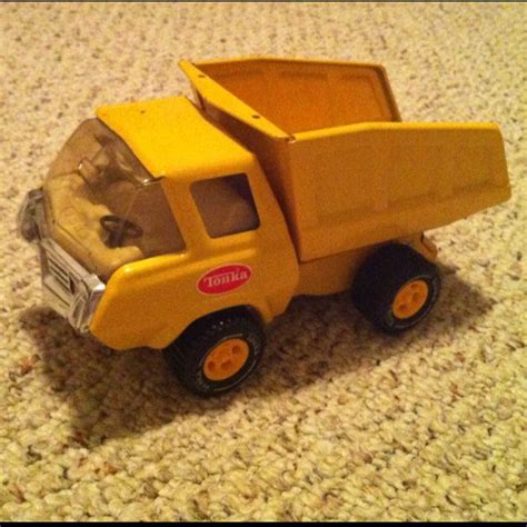 Tonka Metal Mini Yellow Dump Truck Tonka Trucks Tonka Toys Childhood