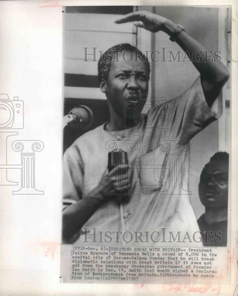 1965 Press Photo Tanzaniam President Julius Nyerere During Speech Mj