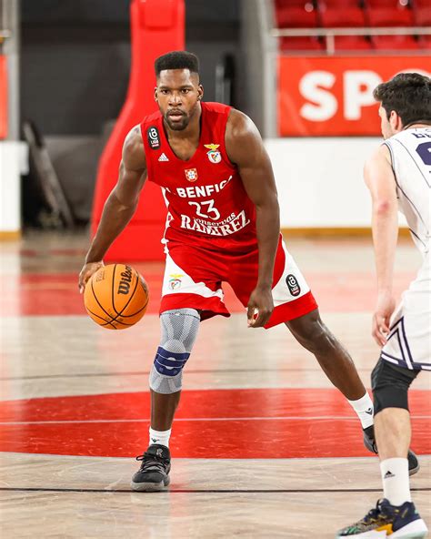 Basquetebol Benfica Vence Sporting E Junta Se Ao Imortal Na Final Da