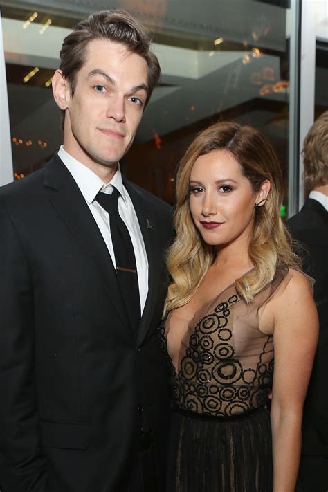 Ashley Tisdale Marries Christopher French And Goes For The Cool Secret