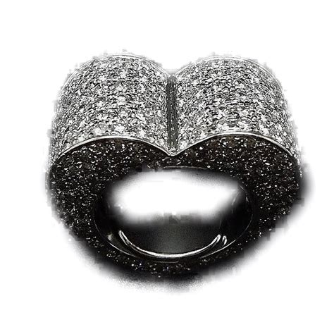 Bague Coeur Or Gris 18 Carats Avec 10 0 Cts De Diamants H VS