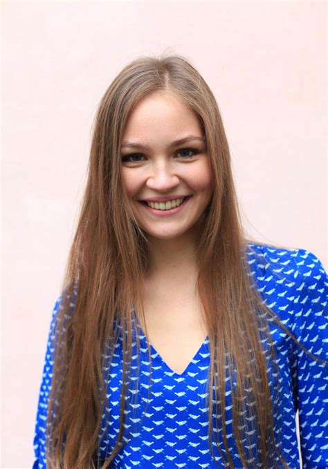 Арина Жаркова — биография, фильмография, фотографии актрисы