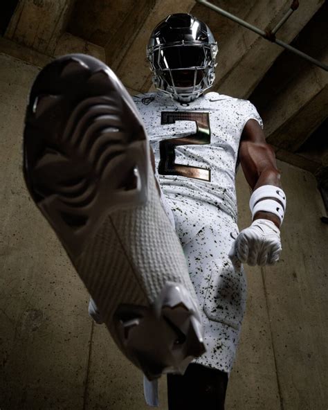 Oregon Releases Uniforms Ahead Of Showdown With Washington On3