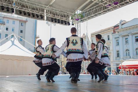 48 međunarodna smotra folklora Selo hr