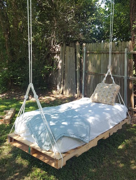 Pin By Jois Figueroa Zamorano On Casa In 2024 Pallet Swing Beds Outdoor Bed Swing Bed Swing