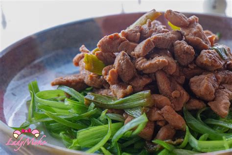 京醬肉絲食譜｜豬里肌料理食譜 簡單10分鐘上菜！ ♥毛毛 S 吃美食愛旅遊日誌♥