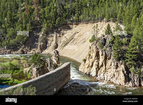 Idaho Sunbeam Dam On Upper Salmon River At Mouth Of Yankee Fork Stock