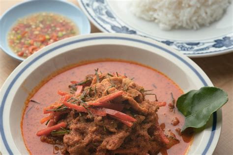 Premium Photo Pork Panang Curry And Rice On The Dining Table Asian Food Thailand