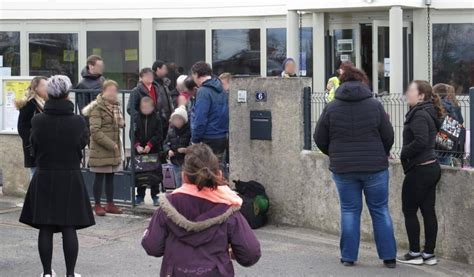 Montmorillon Les Parents Retirent Leurs Enfants De L Cole Cause D