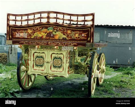 Gypsy Wagon Hi Res Stock Photography And Images Alamy