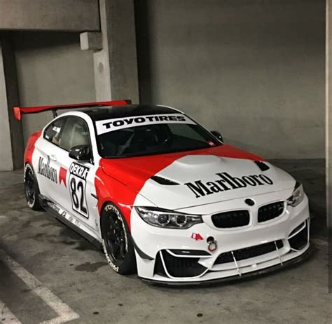 The iconic marlboro livery used in formula 1 rally and other racing ...