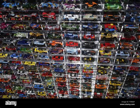 ingeniero Imaginativo máximo estanteria coches hot wheels gobierno helado terraza