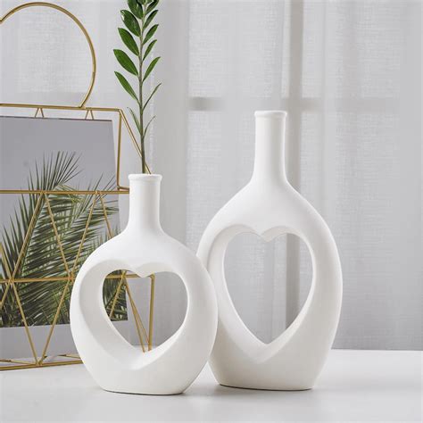 Heart Shaped Hollow Ceramic Vase ModernTurtle