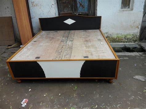 Teak Wood Modern Bed Palang Diwan King Siize Size Rs