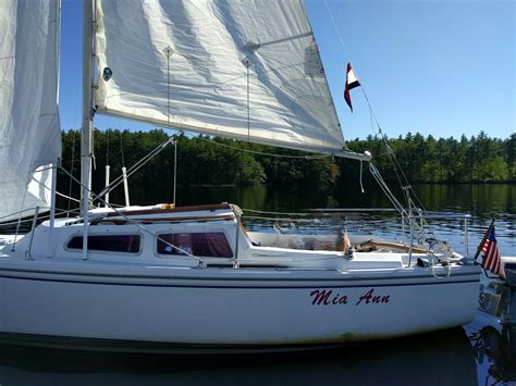 1982 Catalina Swing Keel — For Sale — Sailboat Guide