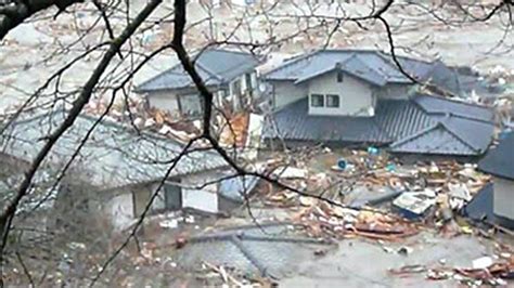 Dramatic New Video of Japan Tsunami [VIDEO]