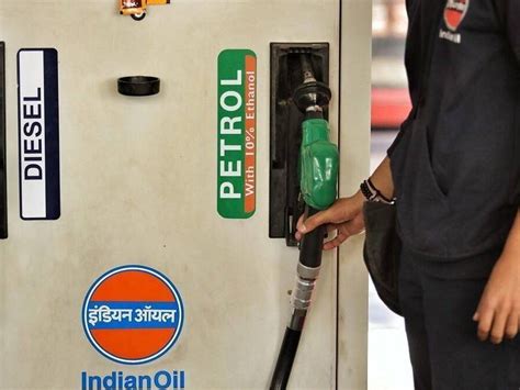 Petrol Prices In Delhi Become Cheaper By Rs 8 Per Litre As Govt Decides