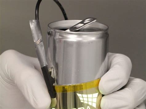 Flexible OLED prototype points way to mass production ...