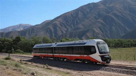Tren Solar de Jujuy el tren panorámico único en América latina que recorrerá vías con años