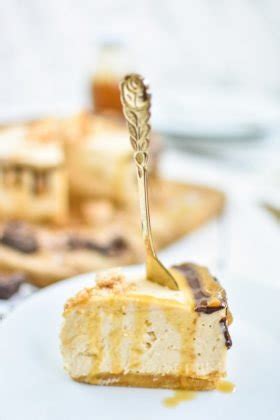 Salted Caramel Cheesecake Mit Schokodrip Zuckerdeern De