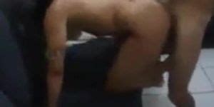 Pour Noel Son Cocu Offre Un Amant A Sa Femme Porn Videos