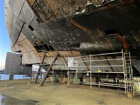 Best January Images On Pholder Military Porn Margot Robbie