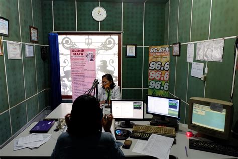 Siaran Ruang Kesehatan Di Radio Siaran Publik Daerah RSPD Klaten