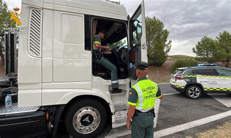 Tráfico inicia una campaña de control sobre camiones y autobuses